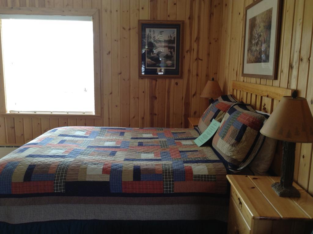 Willard Munger Inn Дулут Номер фото